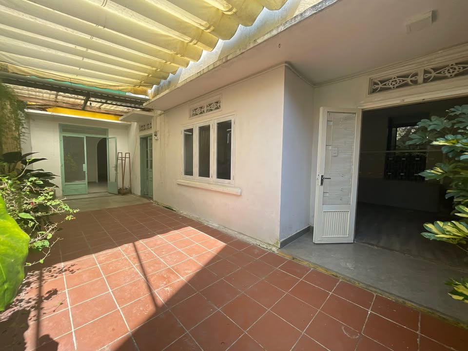 Cho thuê nhà nguyên căn Mạc Đĩnh Chi, Đà Lạt - 200m², 5PN, kinh doanh homestay/cafe