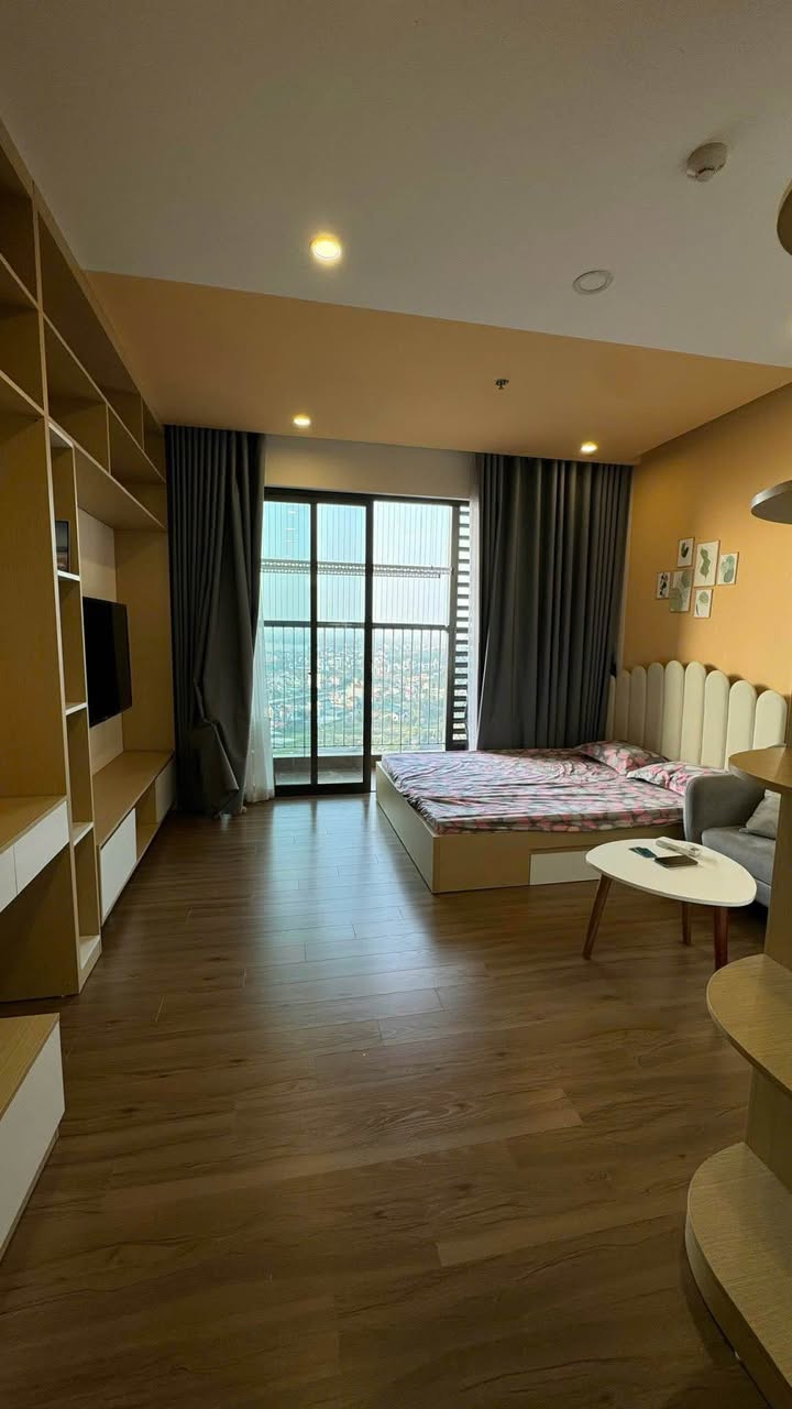 Cho thuê Studio Ecopark 35m² View Sông Hồng - Giá tốt 5 triệu/tháng