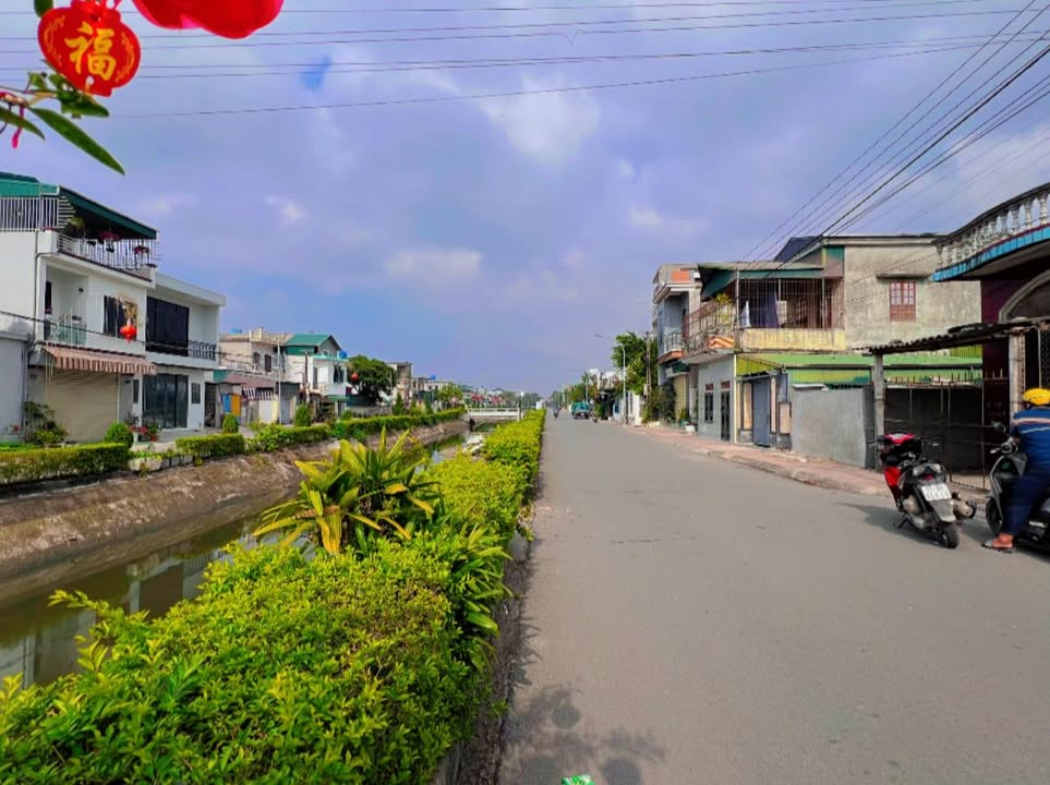 Bán Đất Tặng Nhà Góc 3 Mặt Tiền Tây Giang, Thái Bình - 84.5m² Giá 1.x Tỷ