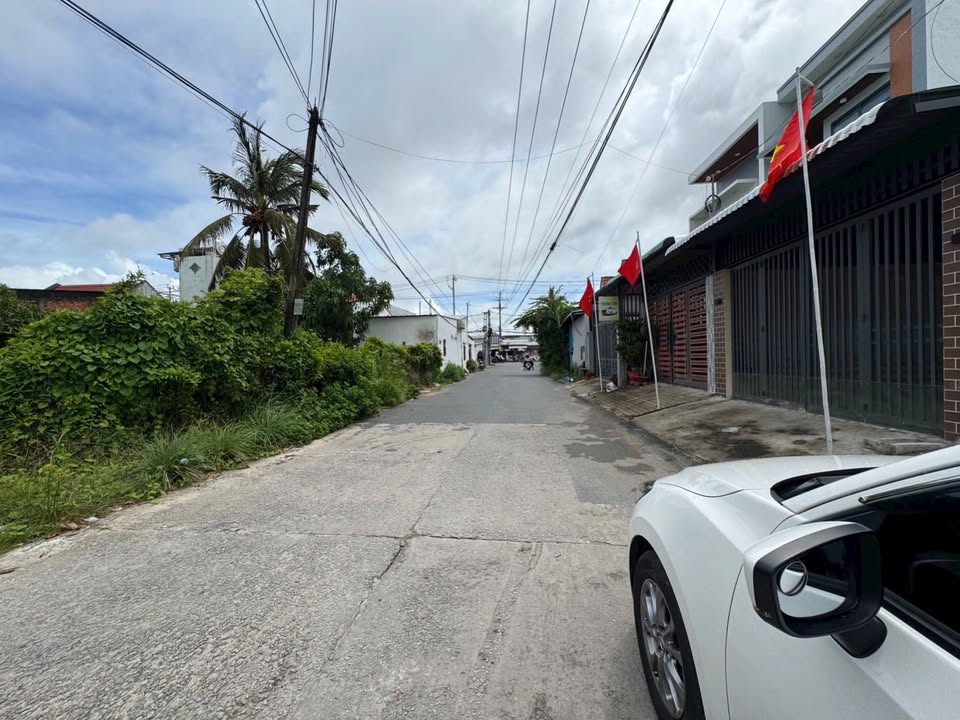 Đất Mặt Tiền Từ Dũ, Rạch Giá 144m² (4.5x32m) - Sổ Đỏ, Hướng Đông Nam - Giá 1.9 Tỷ