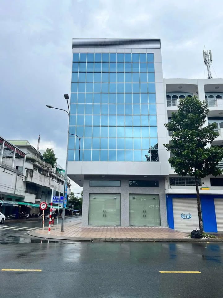 Nhà Góc 2 Mặt Tiền Trần Văn Khéo, Ninh Kiều - 128m², Kinh Doanh Đa Ngành