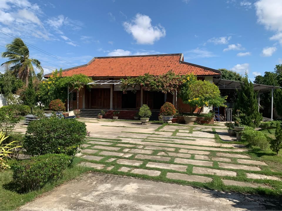 Nhà vườn Đường Lê Niệm Kon Tum 1719m² - Nghỉ dưỡng lý tưởng!