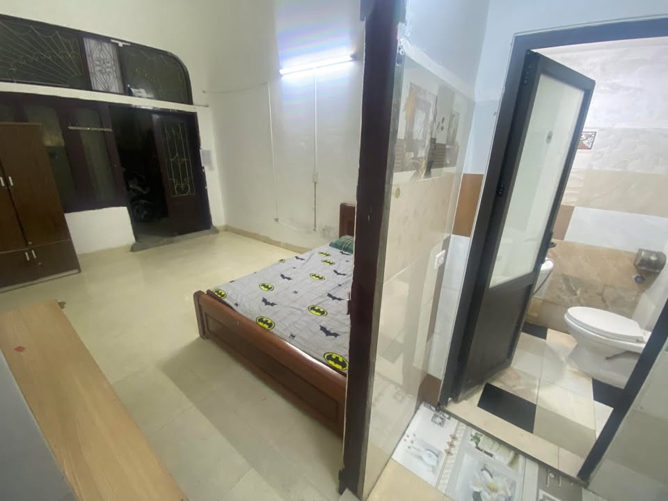 Phòng Trọ 25m² Mặt Tiền Vĩnh Hưng - Giá 2.5 Triệu, Gần HUBT & UNETI