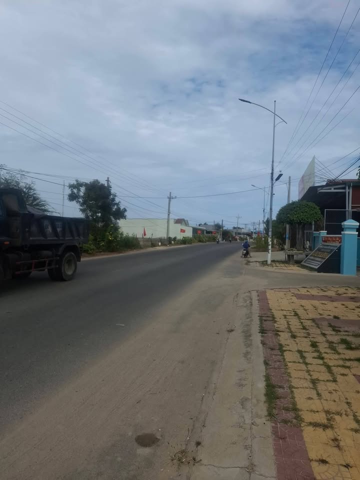 Đất nền mặt tiền Tỉnh lộ 704, Ninh Hải, Ninh Thuận - 1000m² giá tốt