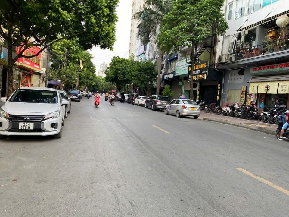 Đất Phân Lô Nguyễn Thị Định - Vỉa Hè, Ô Tô Đỗ Cửa - 60m²