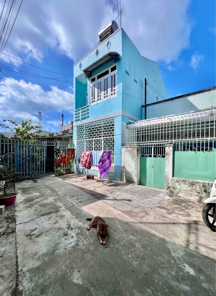 Nhà phố Phan Thiết 85m² - Vị trí vàng, 2 mặt tiền hiếm có!