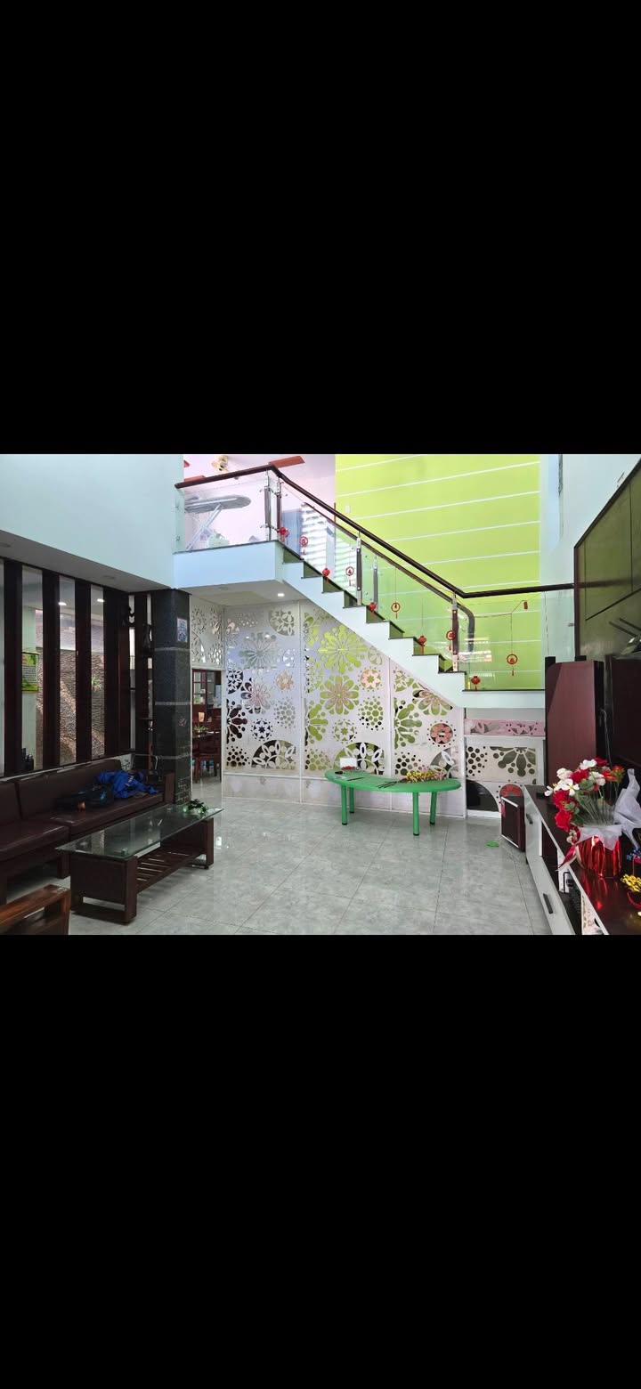 Nhà riêng Phường Bình Phước, Tân Phú 200m² - Sổ hồng sẵn, giá tốt!