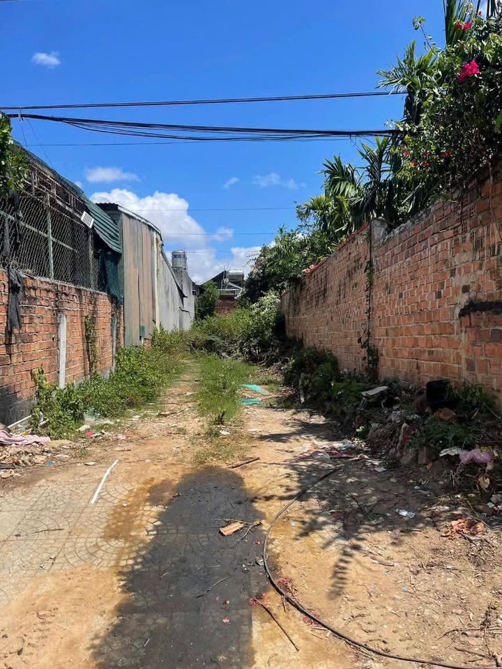 Đất nền Kon Tum, Lạc Long Quân 150m² - Sổ đỏ chính chủ!