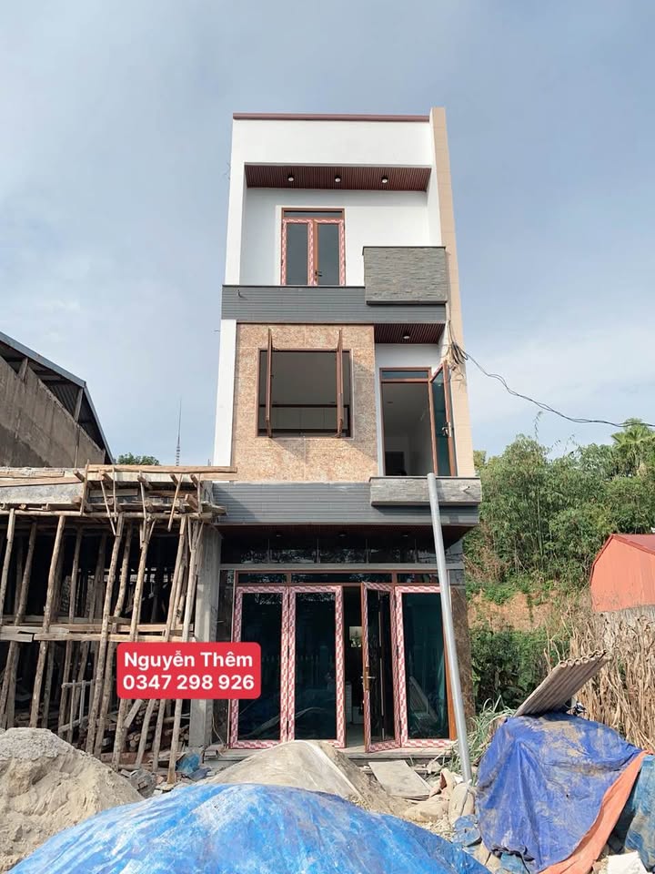 Nhà 3 Tầng 100m² Phường Gia Sàng, Thái Nguyên - Giá 3 Tỷ, Hướng Nam