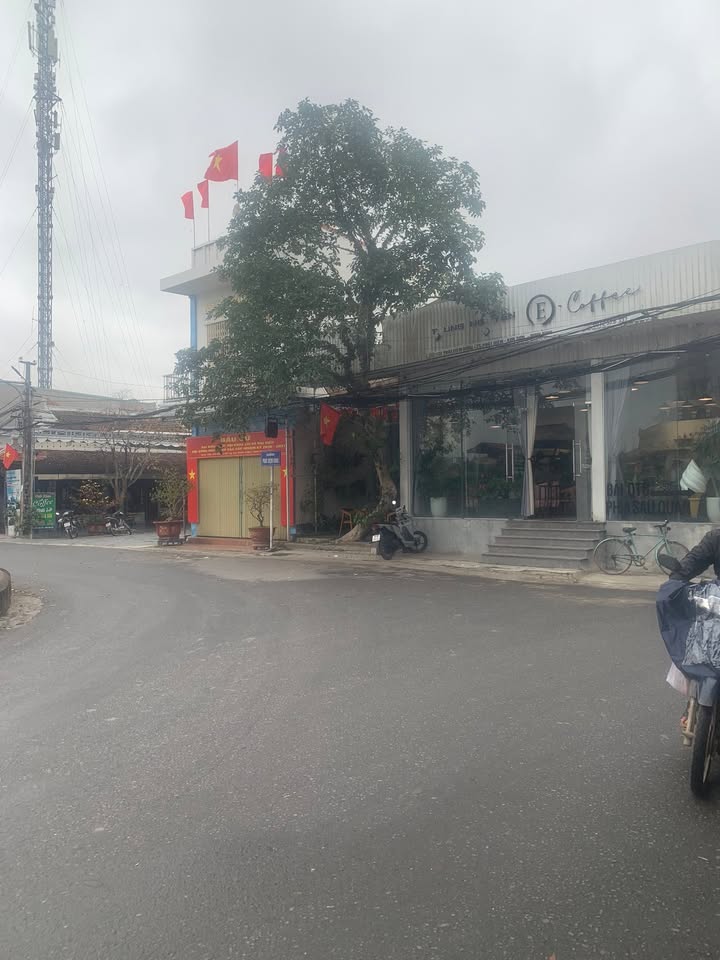 Nhà Mặt Tiền Kinh Doanh Sát Hồ Nhà Thờ Đá Phát Diệm - 138m²