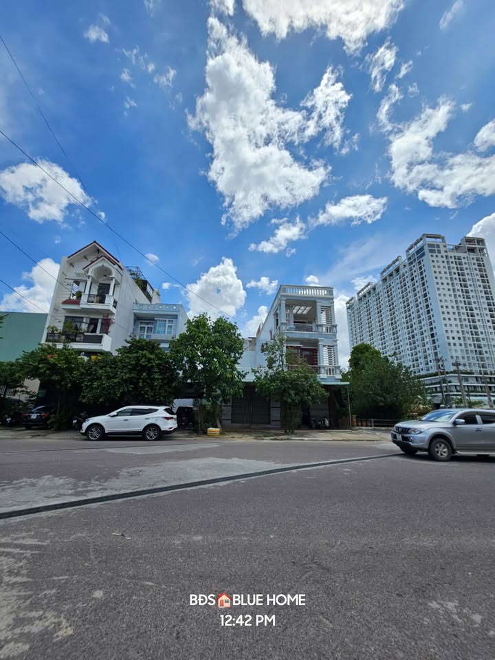 Nhà Phố Mặt Tiền Hoa Lư Quy Nhơn 105m² - Mặt tiền kinh doanh đắc địa!