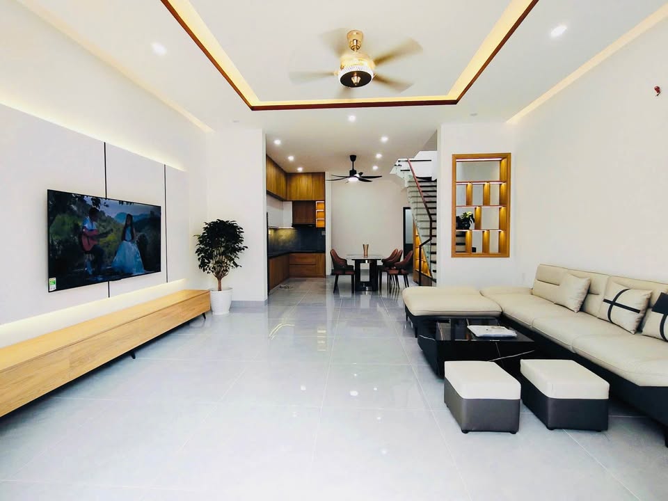 Nhà 2 Tầng Kiệt Ô Tô Tôn Đản 88m² Full Nội Thất - Dọn Vào Ở Ngay