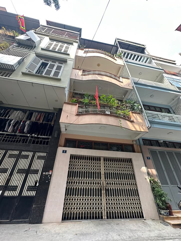 Nhà riêng Ngõ 203 Kim Ngưu, Hai Bà Trưng 40m² - Ô tô vào tận nhà!