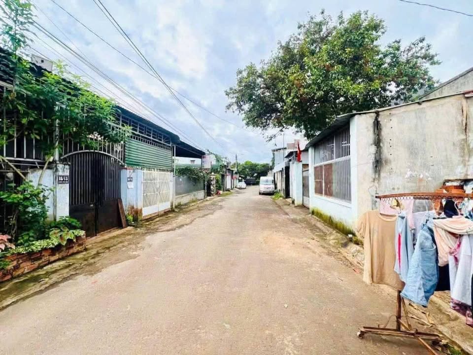 Đất nền Hẻm Trịnh Văn Cấn BMT 121m² – Sổ đỏ chính chủ!