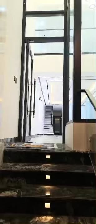 Cho thuê mặt bằng 130m² mặt phố Lê Thanh Nghị, Hai Bà Trưng - Kinh doanh đỉnh cao