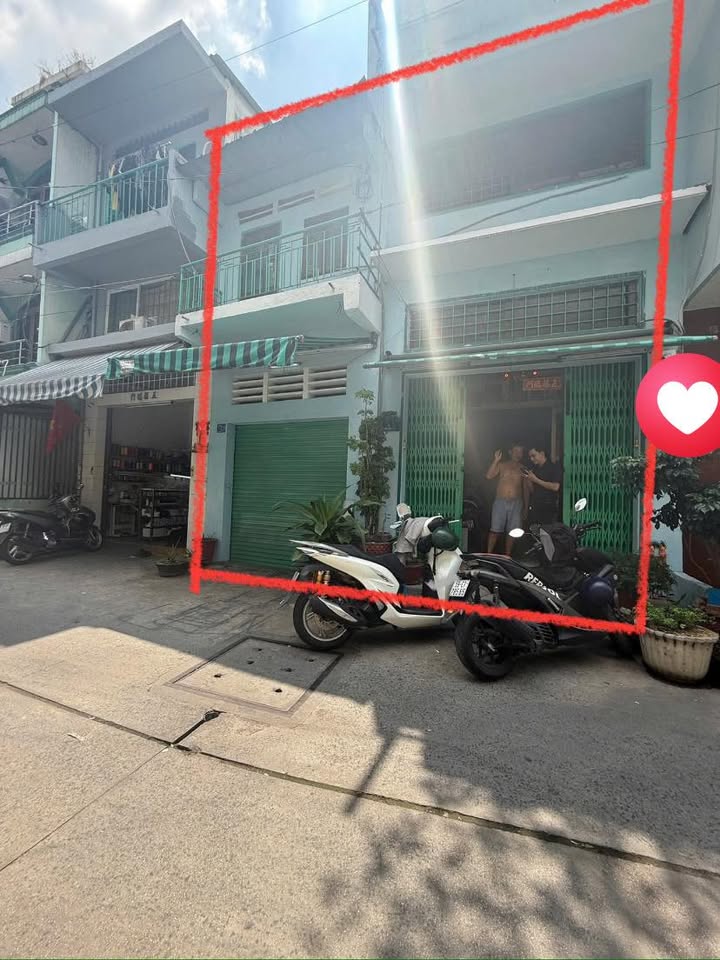 Nhà Lạc Long Quân, Thủ Dầu Một - 52m² Sổ Hồng - Giá 8.5 Tỷ