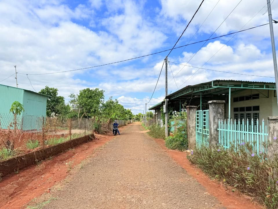 Đất nền Ia Kly, Chư Prông 250m² - Sổ đỏ chính chủ, giá 6xx triệu!