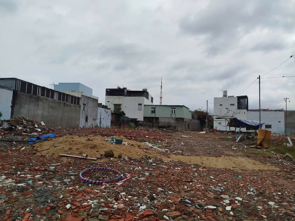 Cho thuê đất 1700m² Đường Phú Nông, Nha Trang - Sổ xây dựng, giá tốt