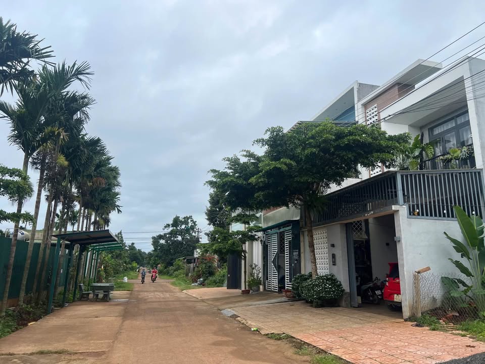 Nhà Mặt Tiền D4, BMT - 105m² - 1.55 Tỷ - Sẵn Sàng Ở Ngay