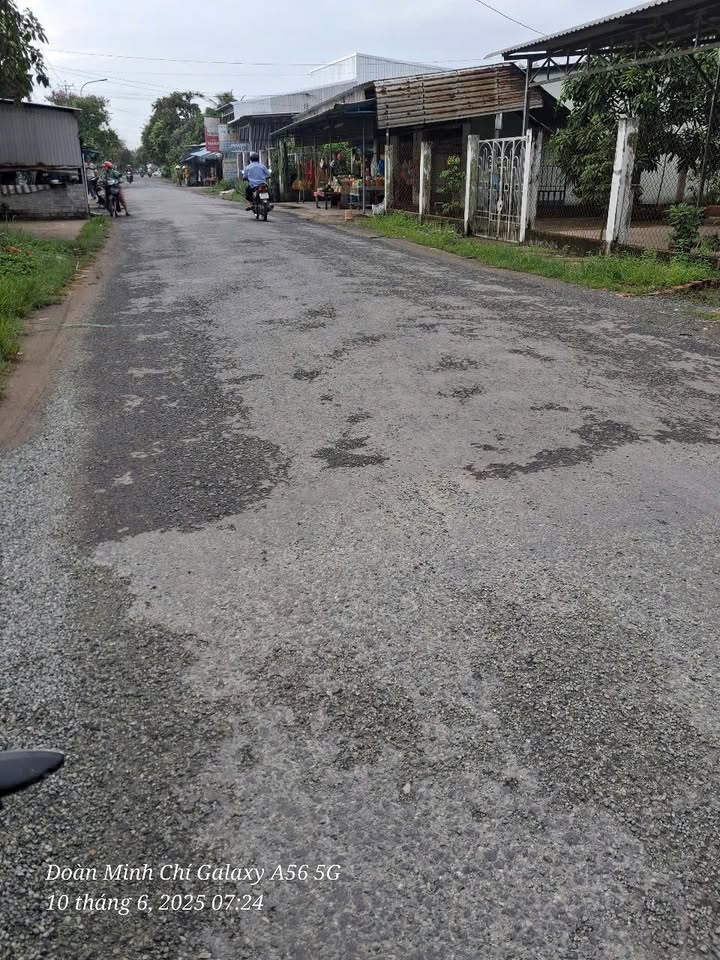 Bán Đất Nền Vị Trí Vàng Phường Long Mỹ, Cần Thơ - 320.7m² Giá 1.5 Tỷ