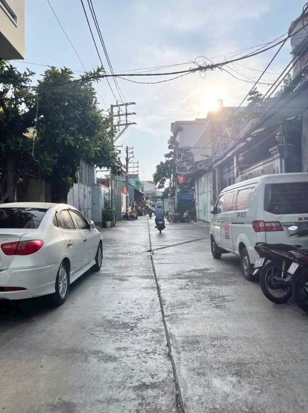 Nhà 180m² Mặt Tiền Hẻm Xe Hơi 6m Đối Diện Gigamall Thủ Đức - Giá 14.99 Tỷ