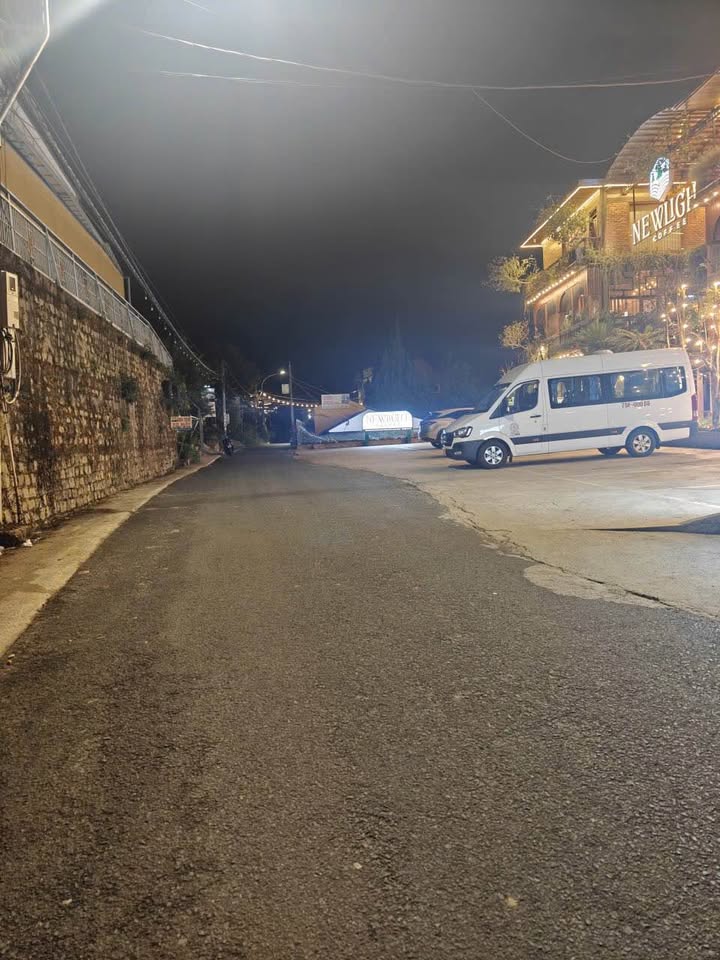 Bán Nhà Mặt Tiền Hoàng Hoa Thám, Đà Lạt - 312m², Kinh Doanh Homestay Hiệu Quả