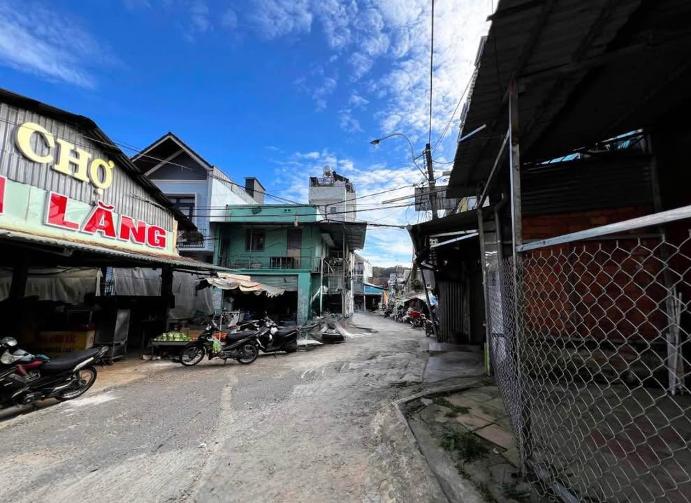 Nhà Mặt Tiền Chợ Chi Lăng, Tuy Đức 125m² - Kinh Doanh Đắc Lợi