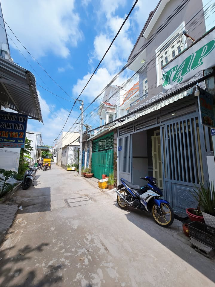 Nhà Mặt Tiền Hẻm 388 Nguyễn Văn Cừ, Cần Thơ - 68m², Kinh Doanh Tốt