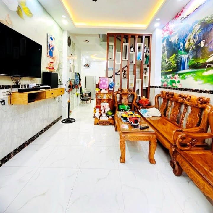 Nhà 4 Lầu Hoàn Công Đủ - Hẻm 4m Lê Quang Định, Bình Thạnh