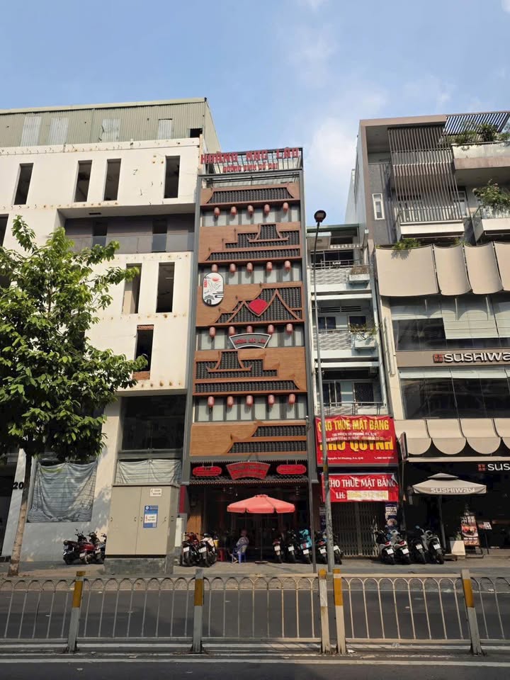 Nhà Mặt Tiền Nguyễn Tri Phương, Quận 10 - Dòng Tiền 1.74 Tỷ/Năm