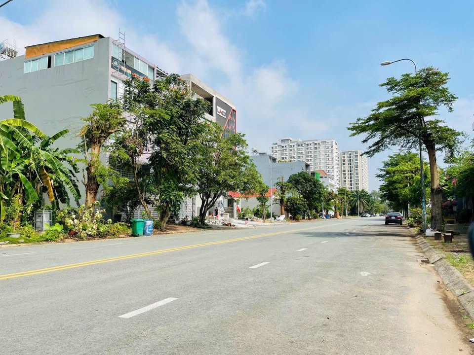 Đất nền 129m² mặt tiền D1, Khu Dân cư Nam Long, Quận 9 - Sổ hồng PLB