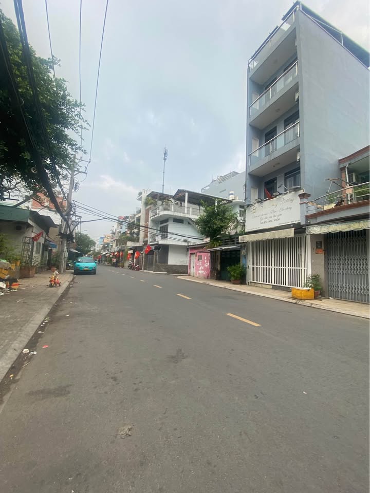 Nhà Mặt Tiền Kinh Doanh Tân Phú 80m² - 11.3 Tỷ - Sổ Vuông