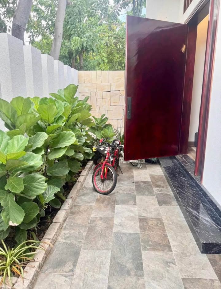 Nhà Mặt Tiền Hiền Vương, Phan Thiết - 135m² Sổ Hồng, 3PN, 5 Phút Ra Biển