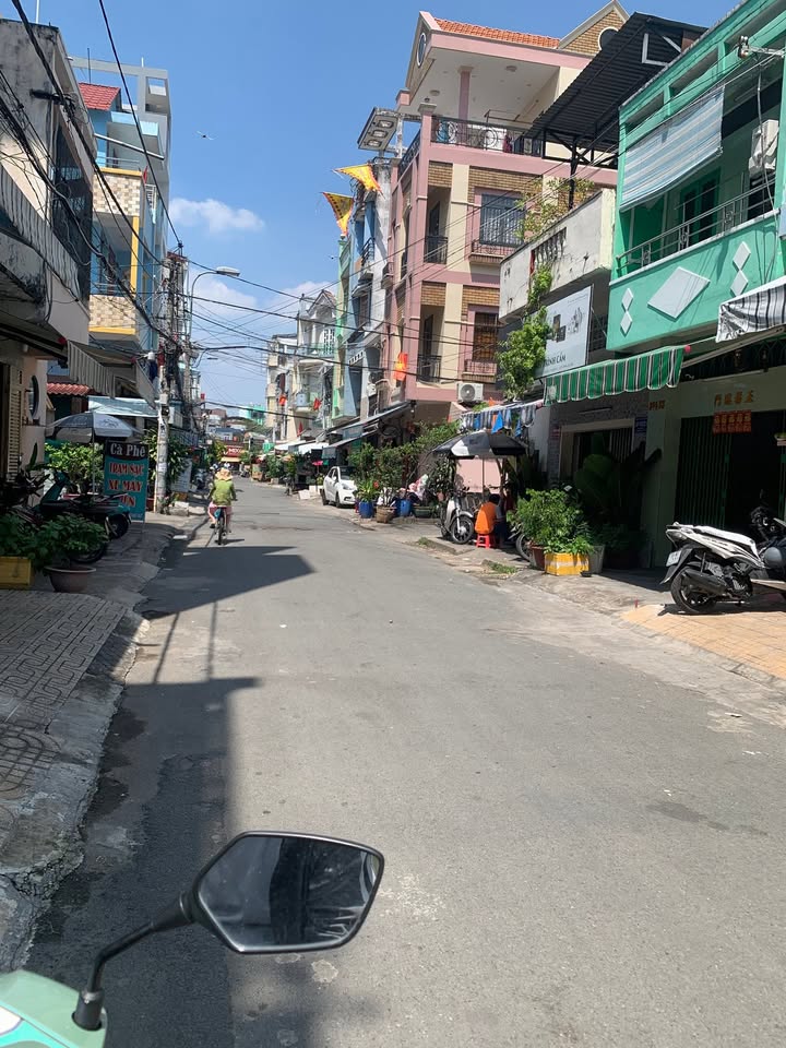 Nhà Hẻm 8m Minh Phụng Q11 - 47m² - 6.5 Tỷ - Kinh Doanh Sầm Uất