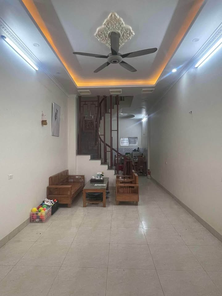 Nhà 3 Tầng Đường Giải Phóng, Nam Định - 62m², Ô Tô Đỗ Cửa