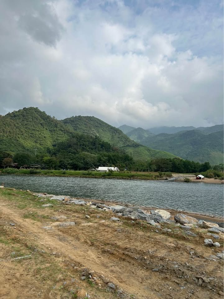 Đất View Sông Cổ Đò 3700m² - Sổ Đỏ Rõ Ràng, Giá 1.9 Tỷ