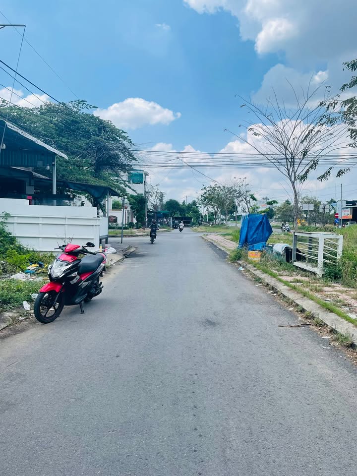 Bán Đất Mặt Tiền Trần Văn Trà, Cái Răng, Cần Thơ - 100m² Sổ Hồng