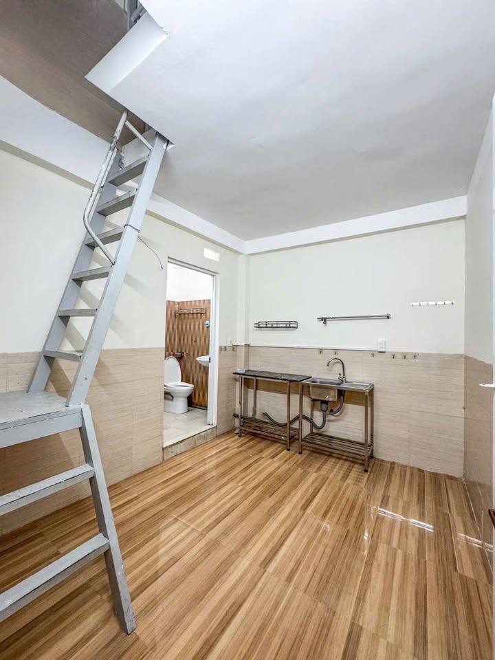 Phòng trọ Bình Thủy Cần Thơ 2.4 triệu - Sẵn sàng ở ngay!