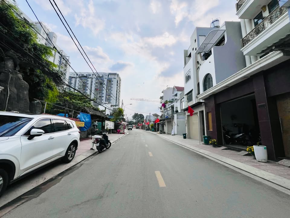 Đất Xây CHDV Hoàng Diệu 2, Thủ Đức - 123m² Sổ Sẵn, Giá Tốt