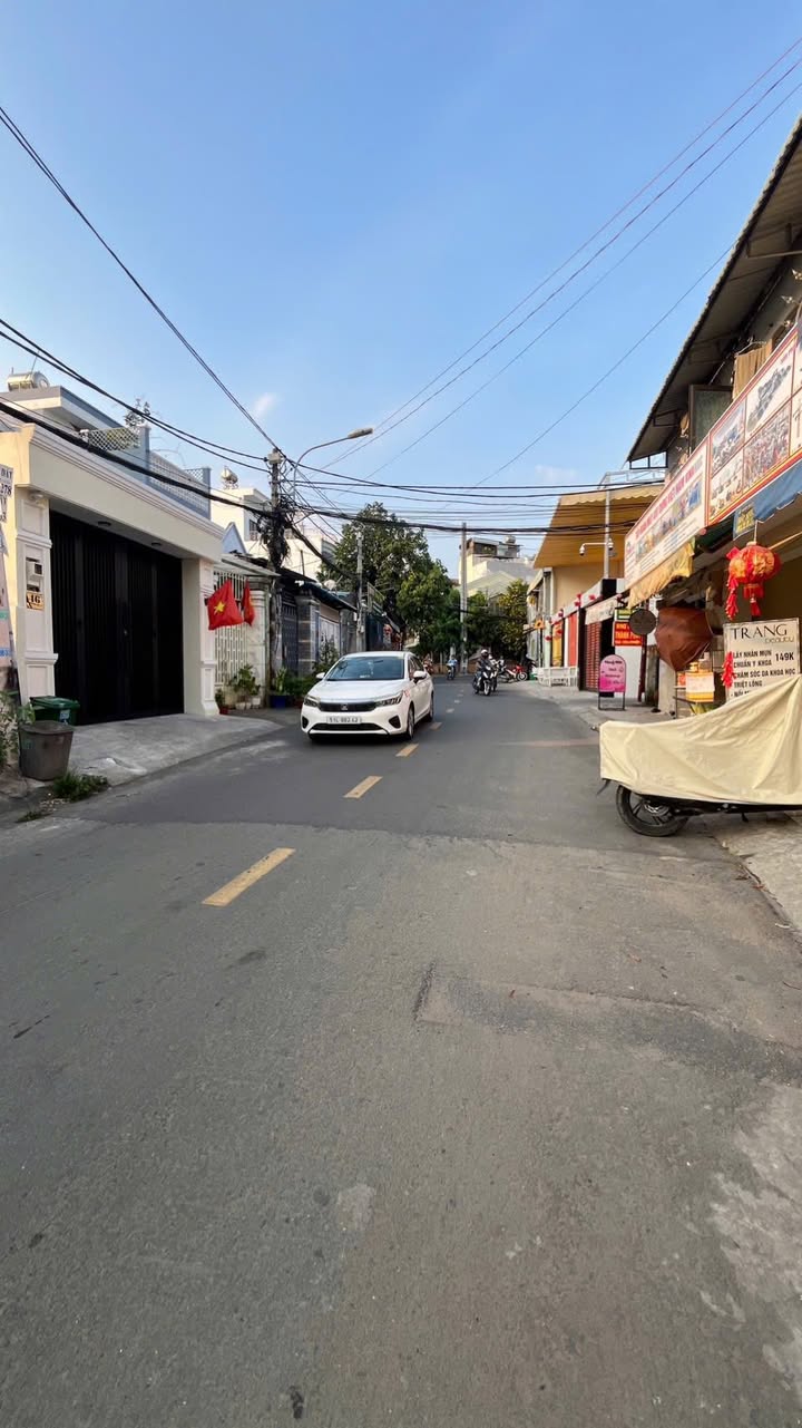 Nhà Phố Đường 160, Quận 9, 80m², Nhỉnh 8 tỷ - Mặt tiền kinh doanh đắc địa!