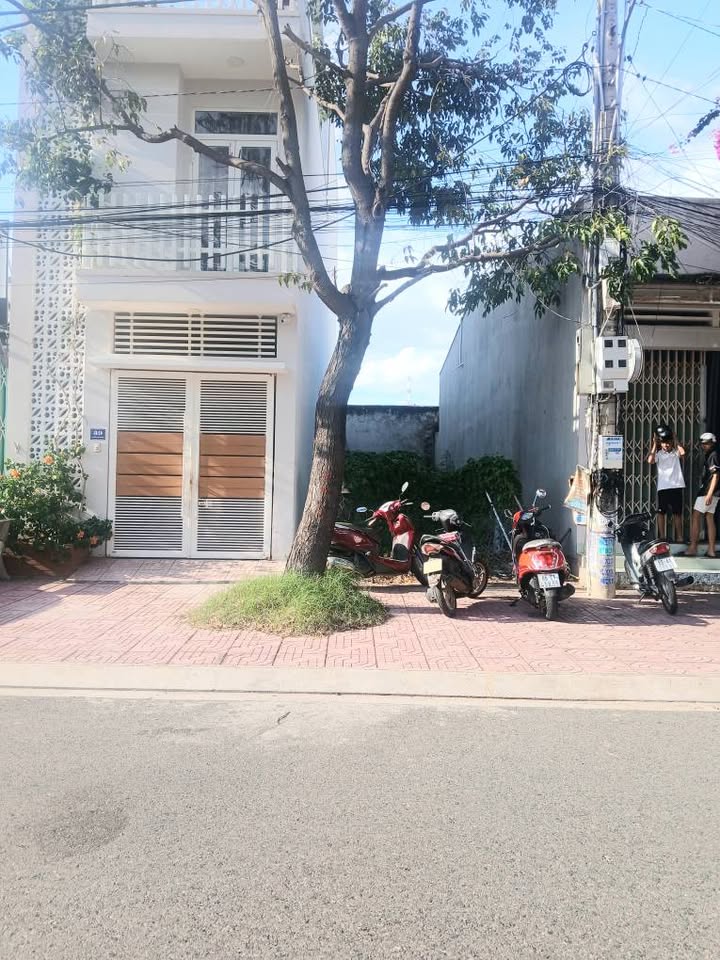 Đất nền Bảo Lộc 74m² - Sổ đỏ chính chủ, mặt tiền Nguyễn Văn Huyên