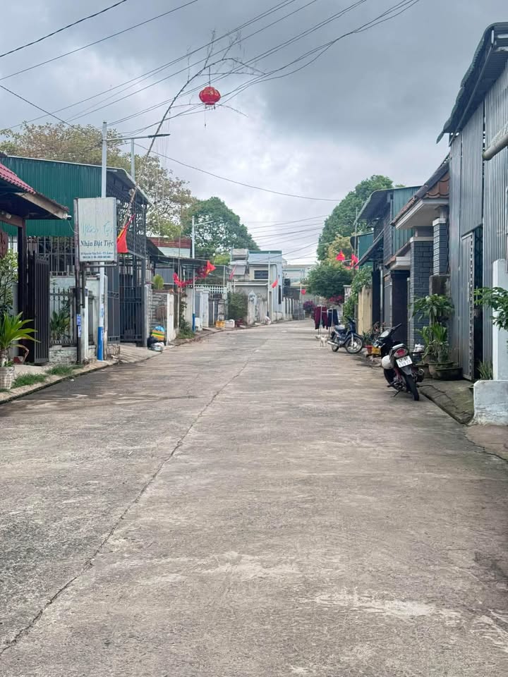 Nhà riêng Ea Kar 266m² - Sổ hồng sẵn, ô tô vào tận nơi!