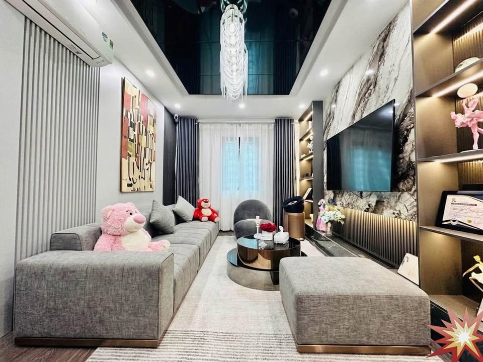 Nhà 5 Tầng 45m² Ngõ 175 Lạc Long Quân, Sổ Đỏ Sẵn Sàng