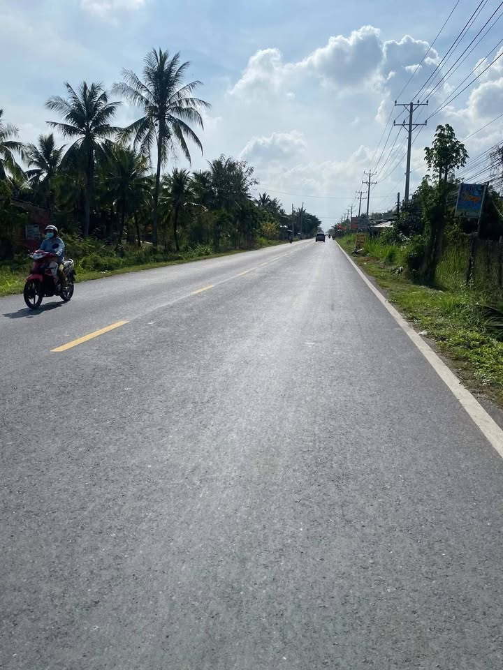 Đất nền Quốc lộ 57B Bến Tre 301m² - Sổ đỏ chính chủ