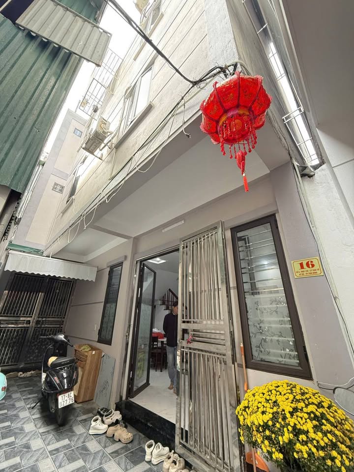 Nhà 37m² Phường Kỳ Bá, TP. Thái Bình - 3 Tầng, 4PN, Giá 1.85 Tỷ