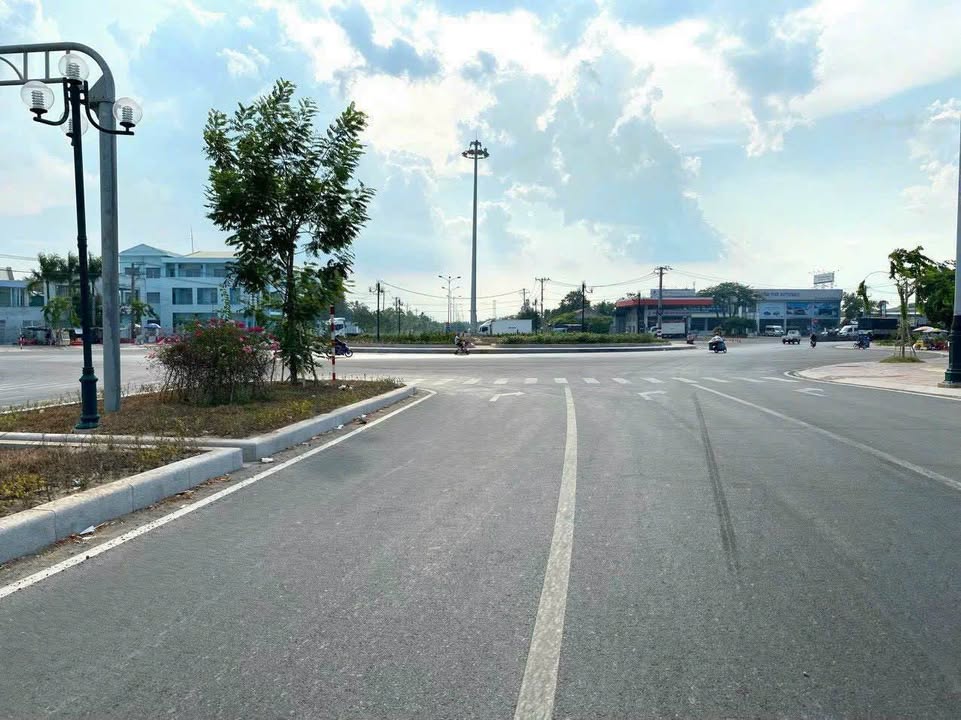 Đất nền Tân Ngãi Vĩnh Long 486m² - Sổ đỏ chính chủ, tiềm năng đầu tư!