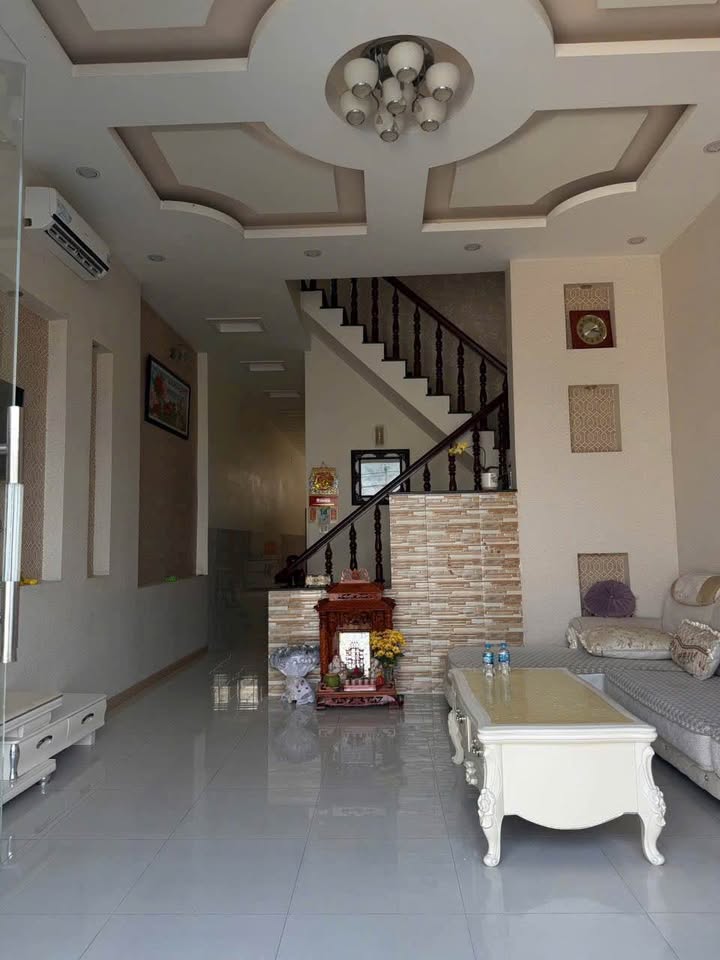 Nhà Mặt Tiền Kinh Doanh Đường Tiến Thành, Vĩnh Long - 132m², 8 Tỷ