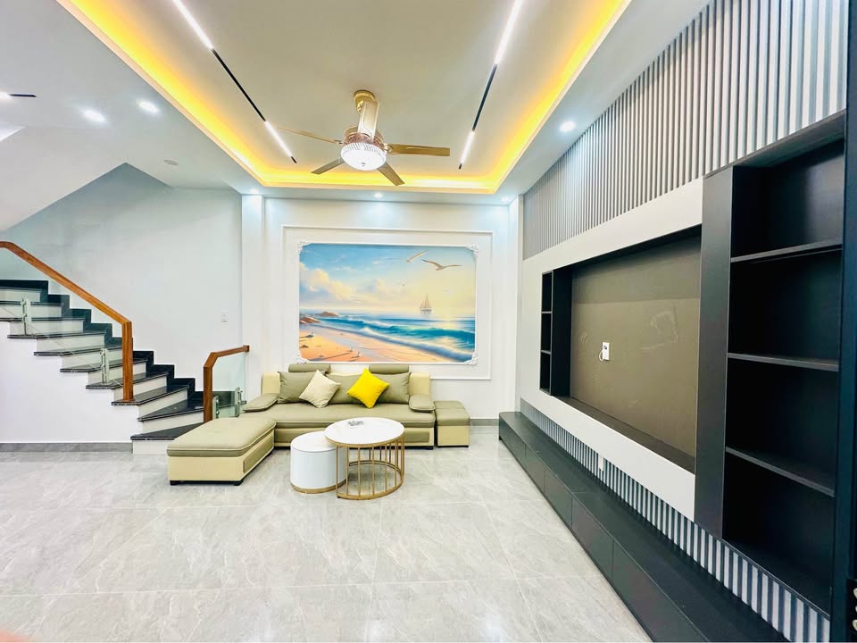 Nhà riêng Tôn Đức Thắng 42m² giá 3.2 tỷ - Vị trí đẹp hiếm có!