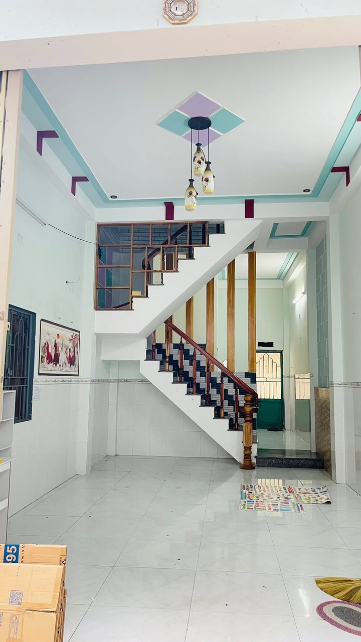 Nhà 2 Tầng Đường 1-5 Quy Nhơn 60m² - Sổ Hồng Sẵn Sàng