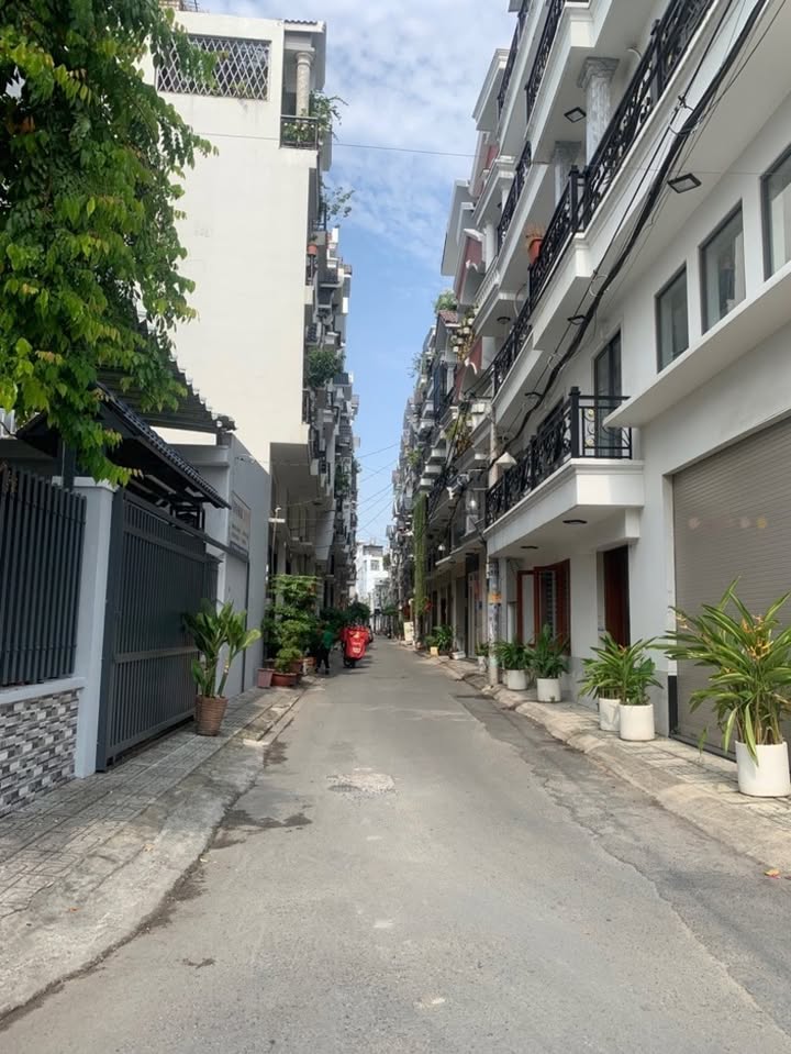 Nhà Mặt Tiền Phan Huy Ích, Tân Bình - 5 Tầng, 64m², 8.x Tỷ